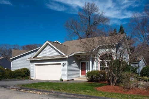 53 Weatherstone Dr, Worcester, MA 01604-2666