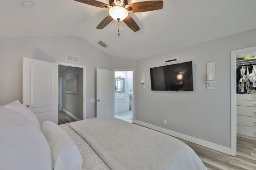 6615 Shining Sun Ct, Tampa FL 33634-1251 exterior