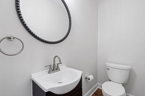 7716 Westmoreland Ave, Pittsburgh PA 15218-2130 exterior