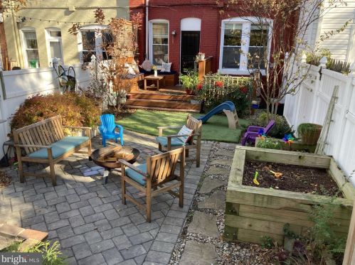 3306 Park Pl, Washington DC  20010-2530 exterior