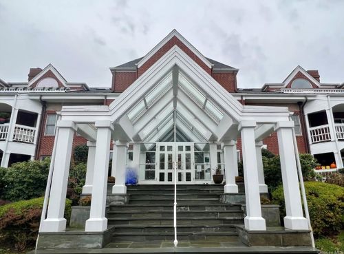 333 State Rd, Briarcliff NY 10510-1462 exterior