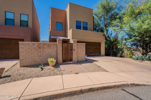 150 Castlefield Cir, Tucson AZ  85704-5783 exterior