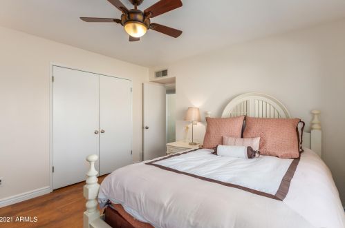 2710 Cinnabar Ave, Phoenix AZ 85020-1815 exterior