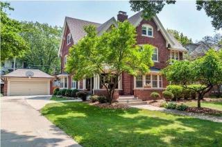 3048 Shepard Ave, Milwaukee WI  53211-3136 exterior