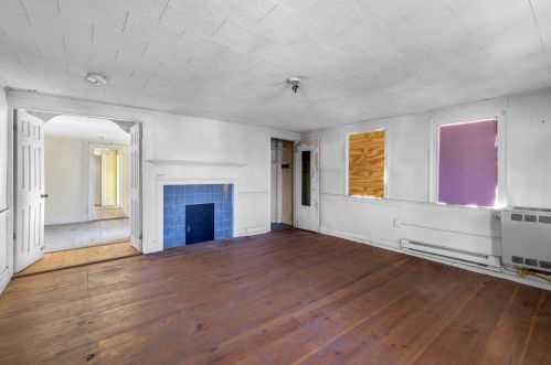 11 Mechanic St, Dover NH 03820-3507 exterior