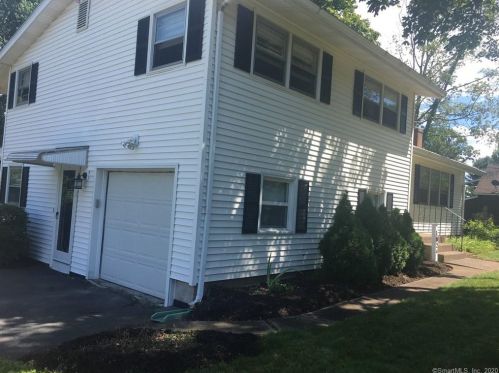 1024 Poquonock Ave, Windsor CT  06095-1857 exterior