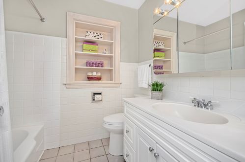 6722 Thorndale Ave, Chicago IL 60631-2286 exterior