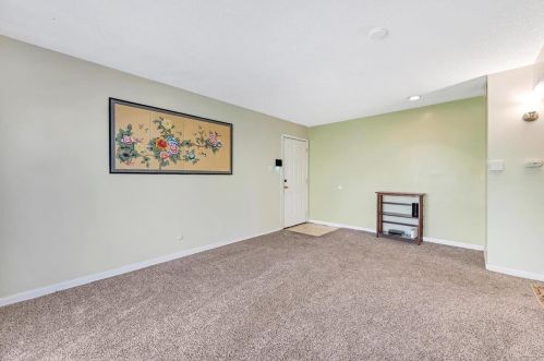 2447 Forest Shadows Dr, Saint Louis, MO 63136-5805