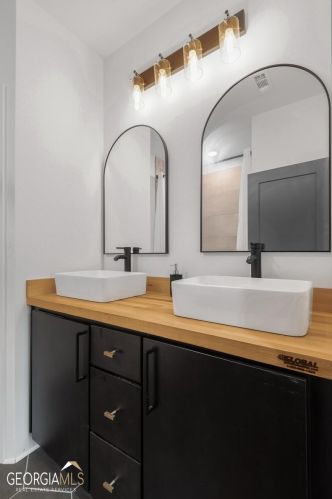 255 Mathewson Pl, Atlanta GA 30314-2630 exterior