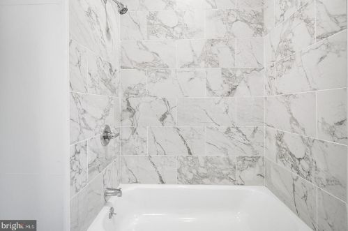 3452 Frankford Ave, Philadelphia PA 19134-2651 exterior