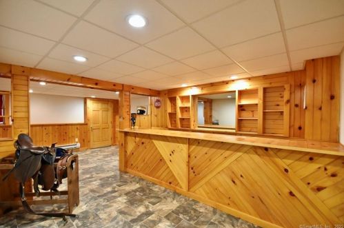 110 Brickhouse Rd, Killingly CT 06239-3439 exterior