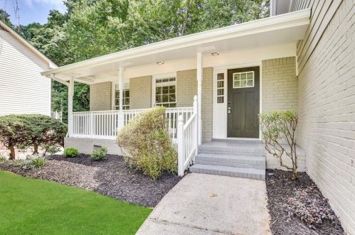 2924 Windfield Cir, Tucker GA  30084-6714 exterior