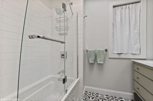 1429 Norwood St, Chicago IL 60660-2207 exterior