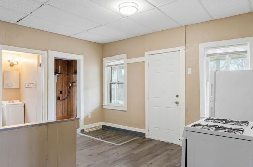 2131 Harrison Ave, Meskegon MI 49441-1490 exterior