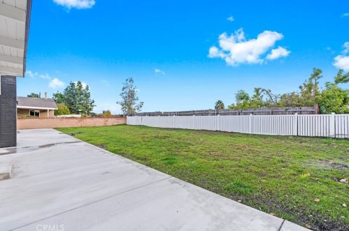 1850 Mariposa Ln, Fullerton CA  92833-1819 exterior