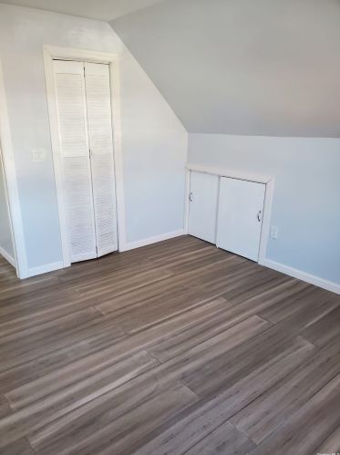 33 Clearstream Ave, Valley Stream NY  11580-5143 exterior