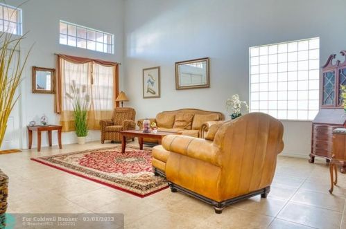 776 Bent Creek Dr, Fort Pierce, FL 34947-1322