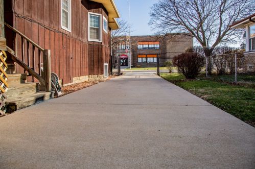 1928 15 Ave, Broadview IL 60153-1205 exterior