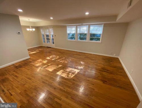 8553 Geren Rd, Silver Spring MD  20901-4322 exterior