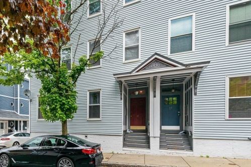 19 Middle St, Boston MA exterior