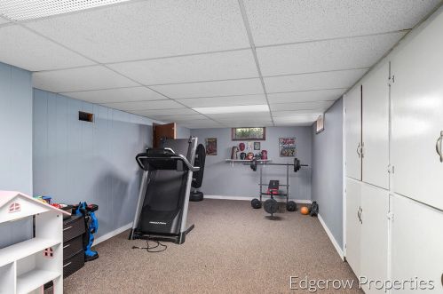 862 Buckingham St, Wyoming MI 49509-2827 exterior