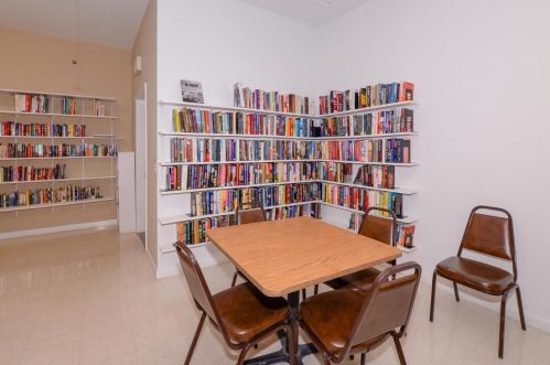 5675 Travelers Way, Fort Pierce FL 34982-4058 exterior