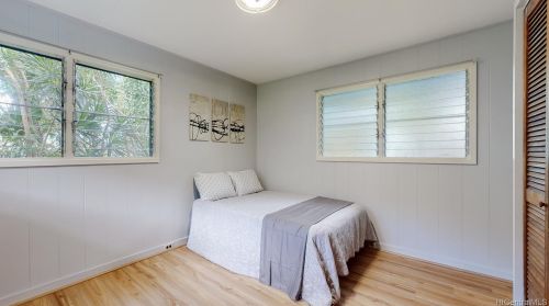 3680 Alani Dr, Honolulu HI 96822-1404 exterior