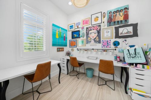 11428 Clayton Rd, Saint Louis MO 63131-2502 exterior