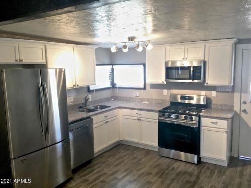 748 Carol Ave, Phoenix AZ 85021-2088 exterior