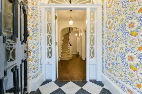 48 Mount Vernon St, Boston MA  02132-2810 exterior