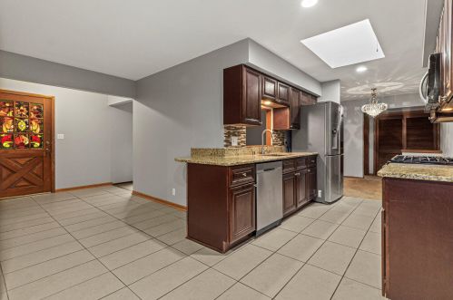 9826 Langlade St, Milwaukee WI 53225-1014 exterior