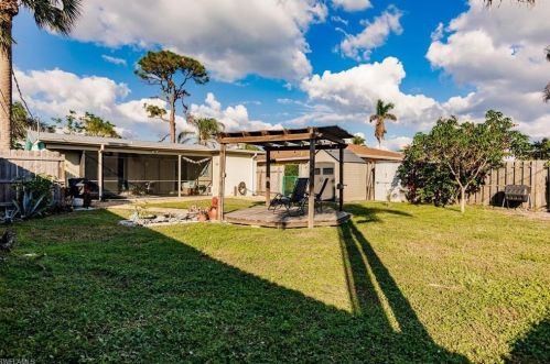 708 100 Ave, Naples FL 34108-2239 exterior