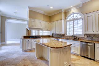 5345 Longmont Dr, Houston TX  77056-2338 exterior