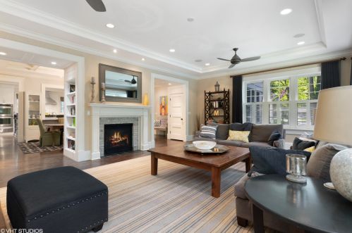 6852 Tonty Ave, Chicago IL 60646-1338 exterior