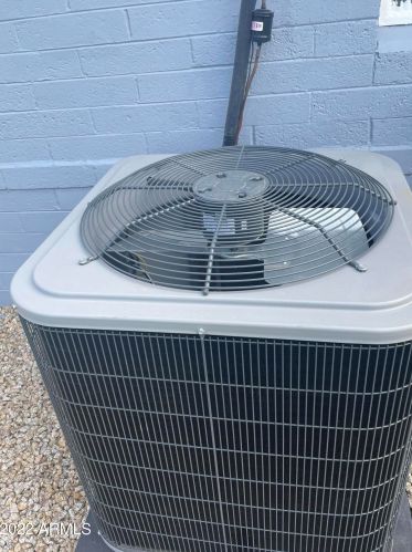 7008 11th Way, Phoenix AZ  85020-5313 exterior