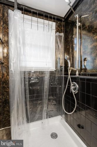 801 Pasadena Dr, Somerdale NJ  08083-1901 exterior