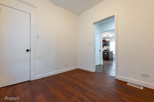 1403 2 Ave, Broadview IL 60153-2212 exterior