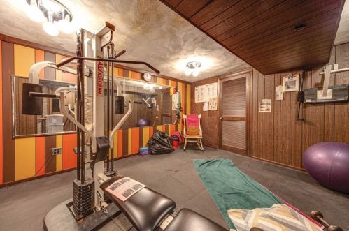 4848 Coyle Ave, Chicago IL 60645-3213 exterior