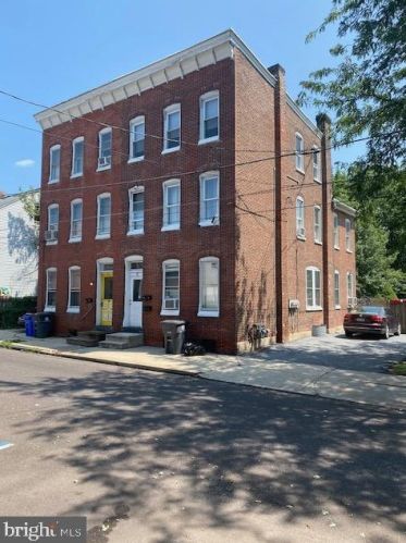 74 Evans St, Pottstown, PA 19464-5548