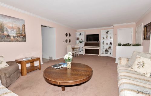 2251 Jackson St, Waukegan IL 60085-5444 exterior