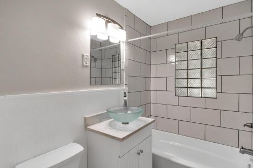 5024 Westnedge Ave, Kalamazoo MI 49004-3071 exterior