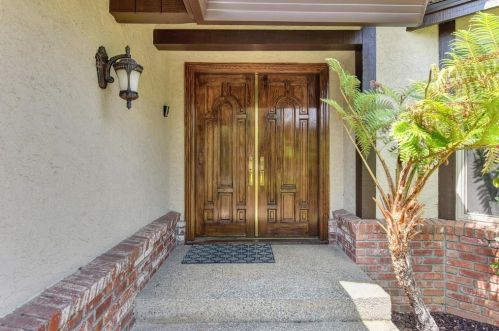 675 Hancock Dr, Folsom, CA 95630-4905