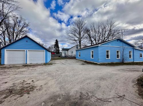 1054 Amity Ave, Meskegon MI  49442-3711 exterior