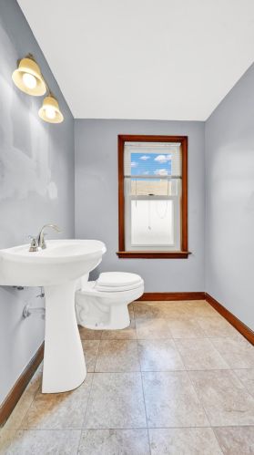 3909 63 Pl, Chicago IL 60638-4642 exterior