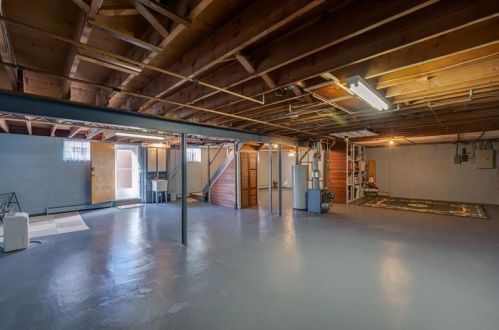 496 Lougeay Rd, Pittsburgh PA 15235-4505 exterior