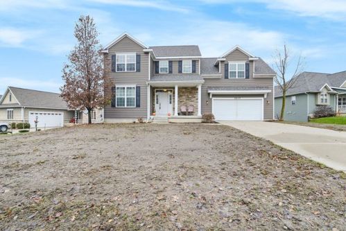 2017 Arbor Meadows Dr, Dewitt MI  48820-8842 exterior