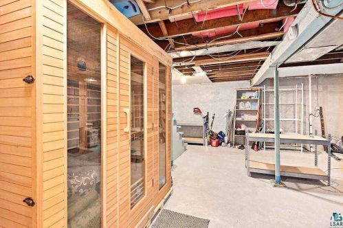 811 9th St, Duluth MN 55805-1404 exterior