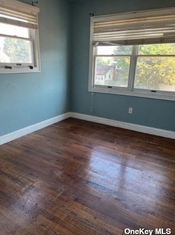 277 15 St, Babylon NY 11704-2728 exterior