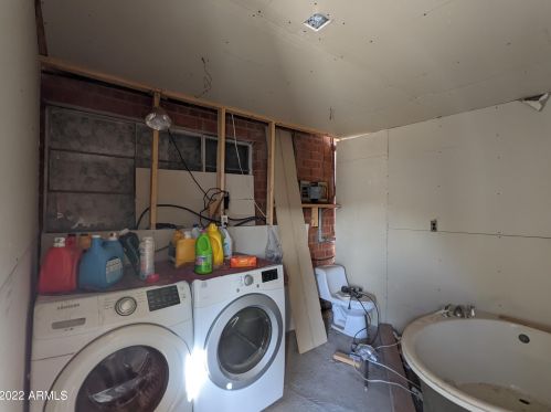 4225 Cavalier Dr, Phoenix AZ 85017-1727 exterior