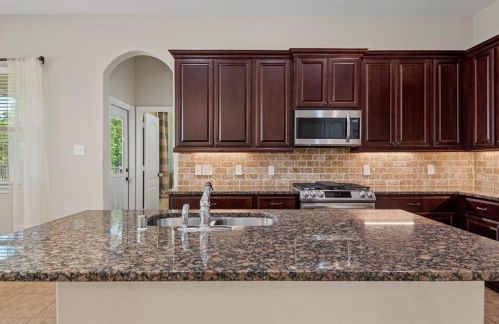 8642 Lighthouse Lk Ln, Humble TX 77346-5802 exterior